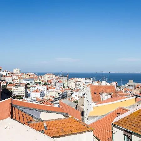 Daire Romantic Gem In Graca Lisboa